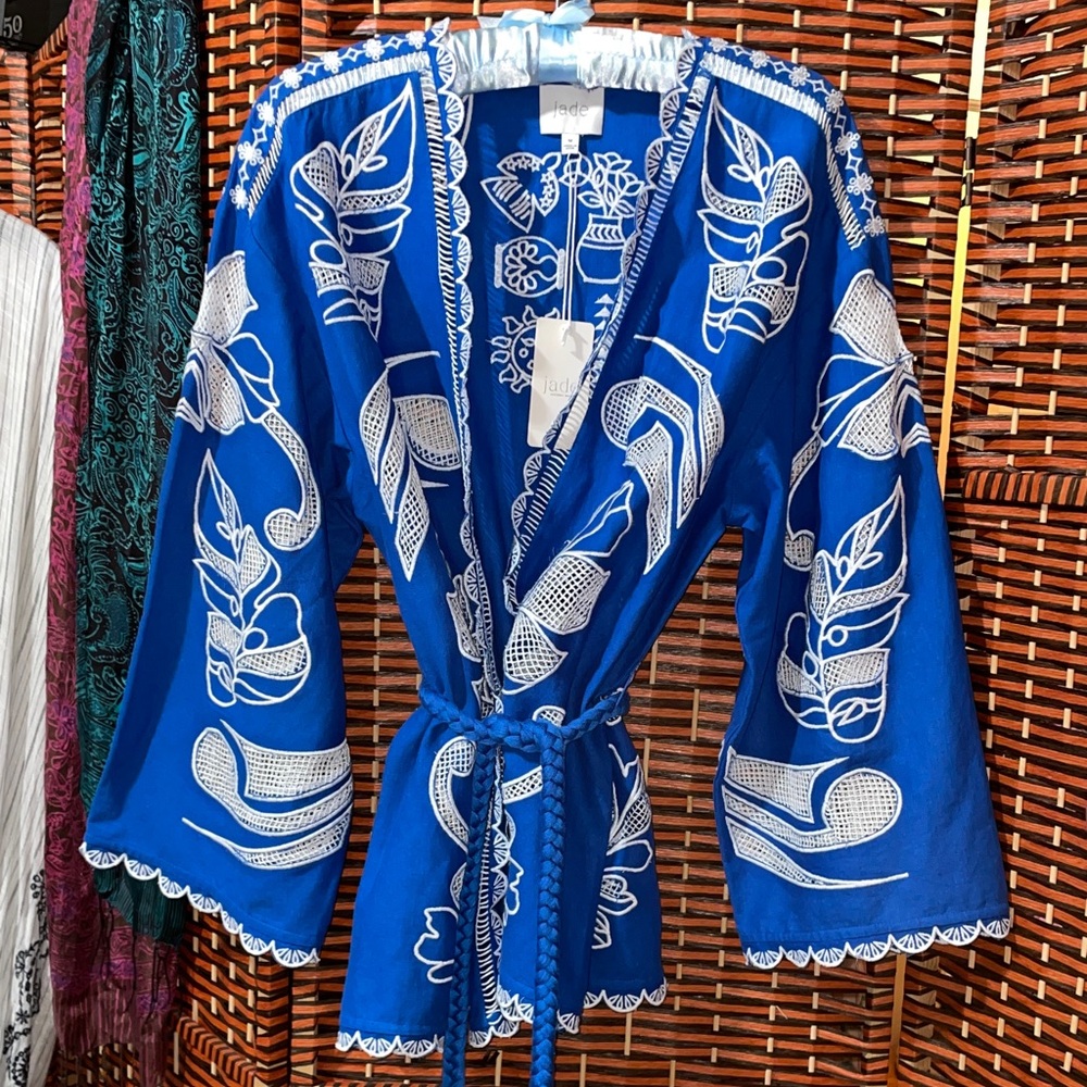 Johnny Was Blue and White Embroidered kimono